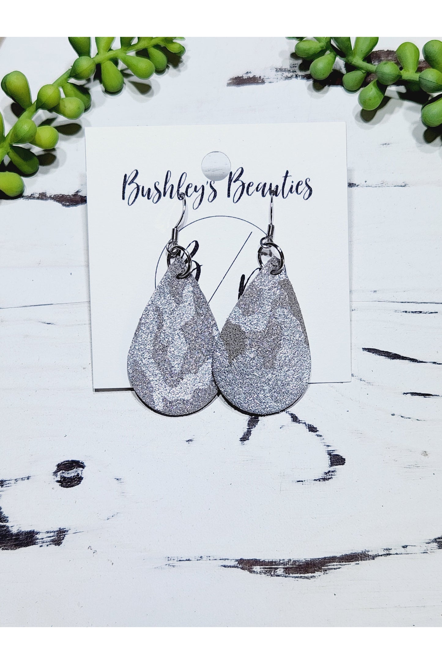 Light Grey Camo teardrops