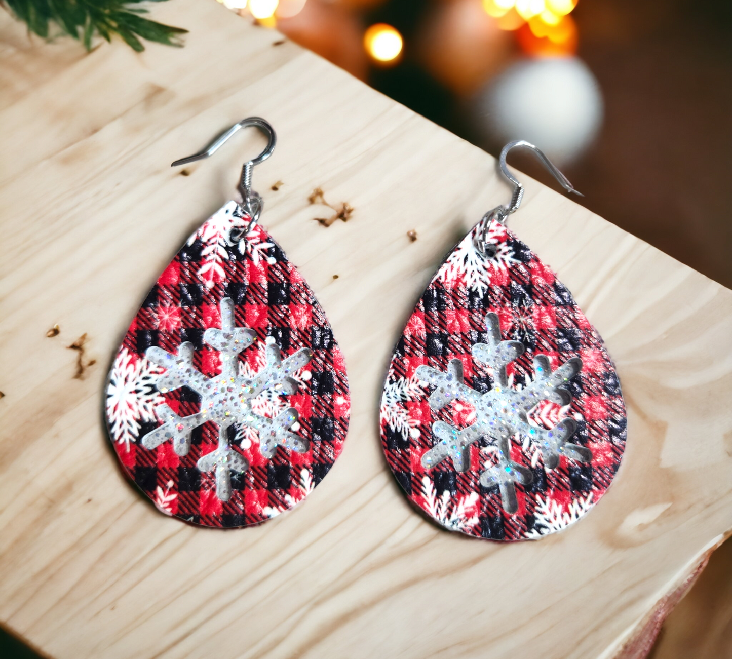 Red Plaid Snowflake wide teardrop