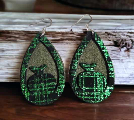 Apple Cutout Earrings