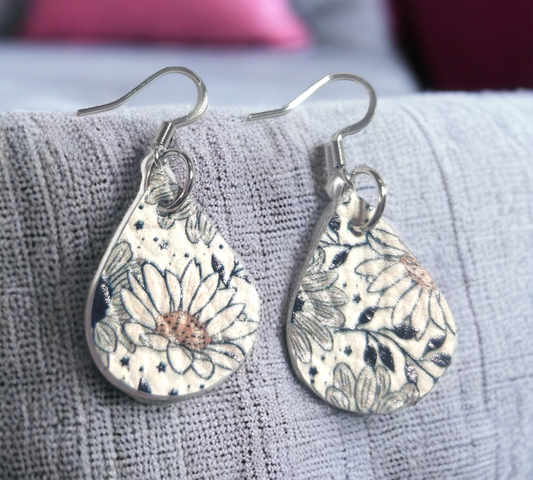 Boho White Sunflower Teardrops