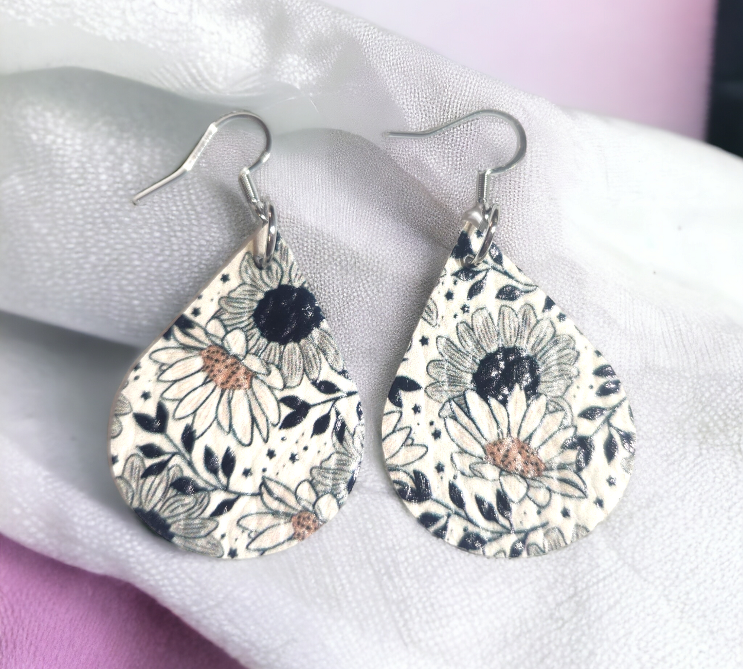 Boho White Sunflower Teardrops
