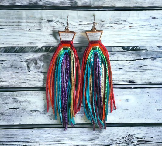 Rainbow Fringe on Triangle Bezel