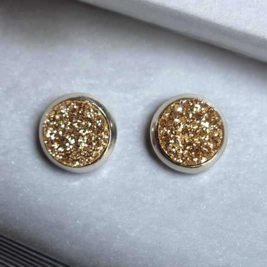 Gold Studs (8mm)