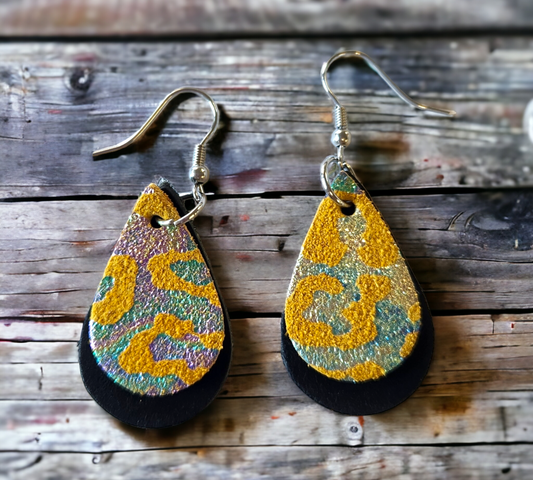 Yellow and Black stacked teardrops