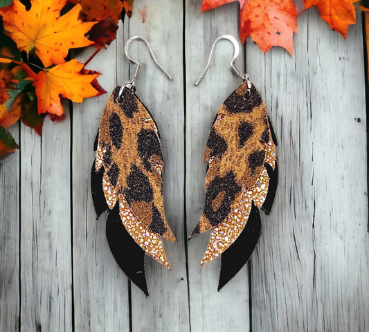 Leopard triple feathers