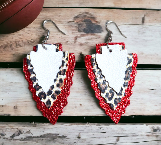 White/Leopard and Red Arrowhead