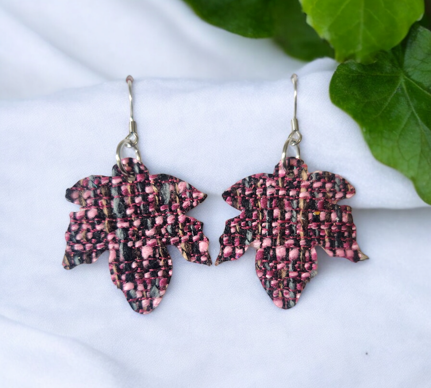 Magenta Tweed Maple Leaves